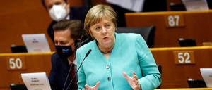 Bundeskanzlerin Angela Merkel (CDU) vor dem EU-Parlament 