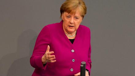 Kanzlerin Angela Merkel bei ihrer Regierungserklärung.