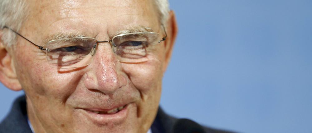 Wolfgang Schäuble sieht die Staatsfinanzen trotz der Belastungen durch die Flüchtlingskrise in gutem Zustand.