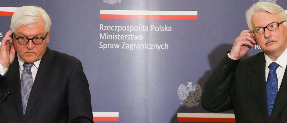 Der polnische Außenminister Witold Waszczykowski (R) und der deutsche Außenminister Frank-Walter Steinmeier (SPD) am Dienstag in Warschau.