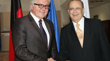 Außenminister Frank-Walter Steinmeier beim Besuch in Zypern mit seinem Amtskollegen Ioannis Kasoulides am Dienstag in Nikosia.