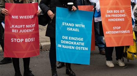 Demonstration gegen die Verleihung des Göttinger Friedenspreises an die "Jüdische Stimme". 