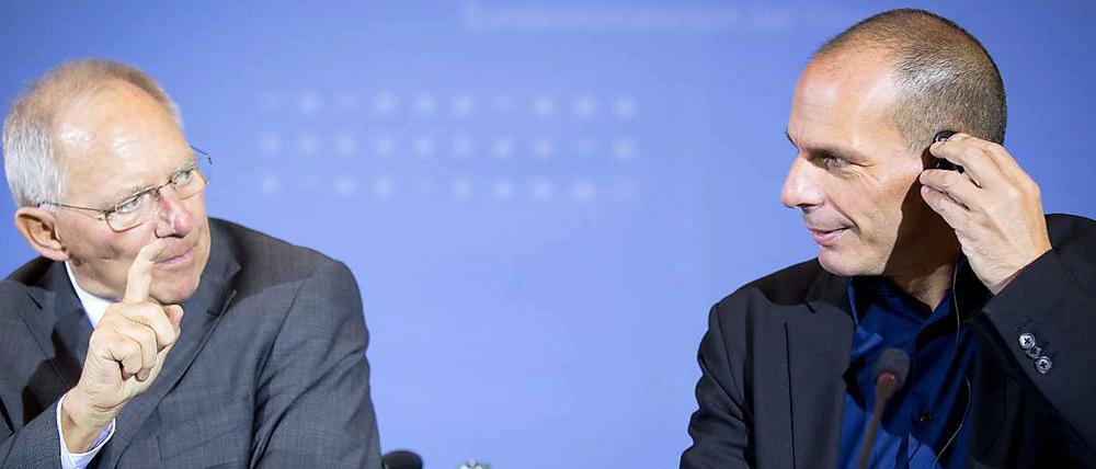 Bundesfinanzminister Wolfgang Schäuble mit seinem griechischen Kollegen Yanis Varoufakis.