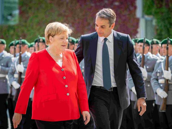 Angela Merkel (CDU) empfängt im August 2018 Premier Kyriakos Mitsotakis.