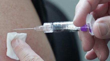 Bald auch gegen Corona möglich? Eine Impfung wie gegen Grippe (Archivbild)