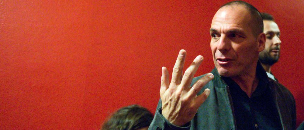Yanis Varoufakis, ehemaliger griechischer Finanzminister, am Dienstag in der Berlin Volksbühne. 