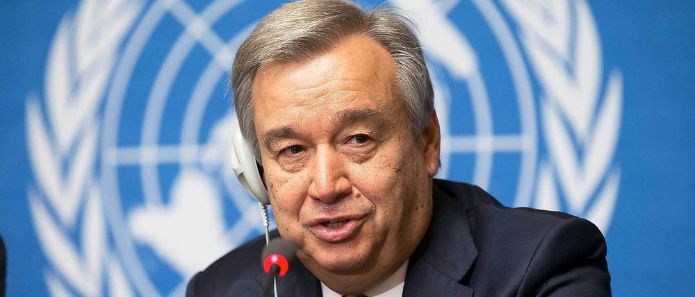 António Guterres (63) ist seit 2005 UN-Hochkommissar für Flüchtlinge und Chef des Flüchtlingshilfswerks UNHCR in Genf. Guterres war von 1996 bis 2002 Premierminister Portugals.