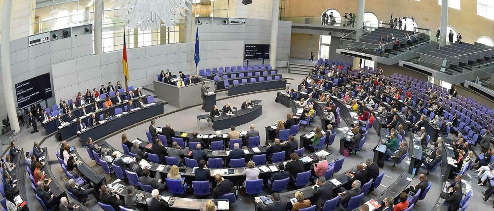 Im Visiert ausländischer Regierungshacker: der Deutsche Bundestag. Welche Abgeordneten betroffen sind, blieb am Freitag offen.