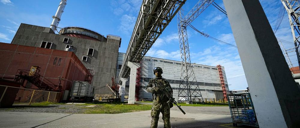 Nach dem Beschuss des südukrainischen Atomkraftwerks Saporischschja wächst die Gefahr einer weiteren Eskalation des Krieges. 
