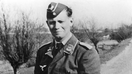 Helmut Schmidt im Frühjahr 1940 als Leutnant der Luftwaffe. Dieses Foto hing bislang als Bild in der Bundeswehr-Universität in Hamburg und wurde jetzt entfernt. 