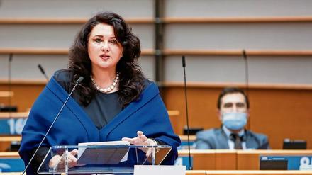 Niemanden ausgrenzen: Helena Dalli im EU-Parlament.