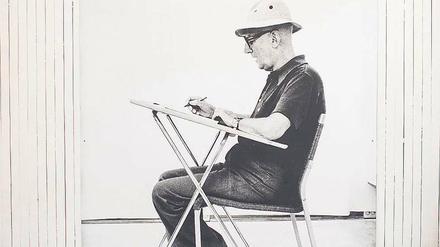 Bruno Mathsson (1907-1988) arbeitete am liebsten auf von ihm entworfenen Stühlen.