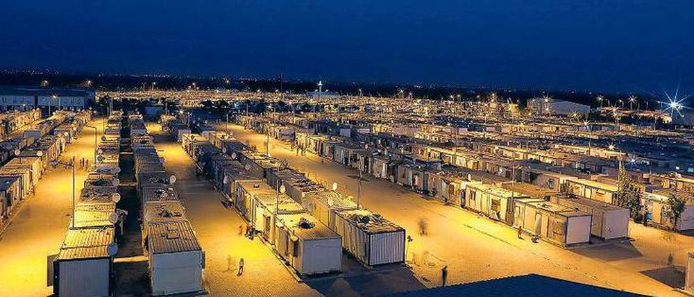 An der Grenze. Das Flüchtlingscamp Harran im Südosten der Türkei ist nur eines von vielen Auffangbecken für notleidende Syrer.