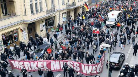 Vorlauf. Am 12. März kam überraschend viele Rechte nach Berlin, um gegen Merkel zu demonstrieren.