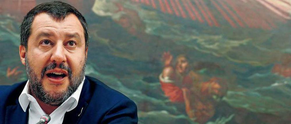 „Das Einzige, woran ich interessiert bin, ist, dass wir ein Datum für die Wahl festlegen“, sagte Matteo Salvini am Wochenende. 