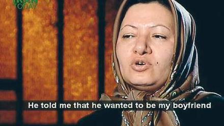Verurteilt. Sakineh Mohammadi Ashtiari in der Sendung des staatlichen iranischen Satellitenprogramms. Ihre Freilassung steht offensichtlich nicht bevor – statt Steinigung wegen Ehebruchs droht ihr nun die Hinrichtung wegen angeblichen Mords. 
