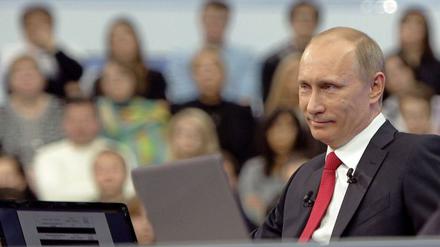 Wladimir Putin nimmt in seiner TV-Sprechstunde kein Blatt vor den Mund.
