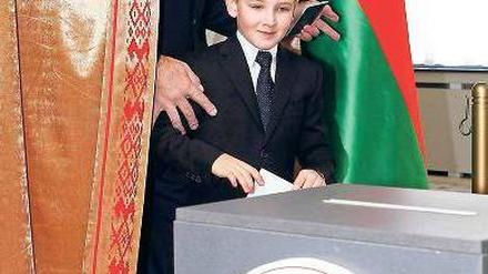 Auf dem Weg zur vierten Amtszeit. Der langjährige Amtsinhaber Alexander Lukaschenko regiert die frühere Sowjetrepublik Weißrussland seit 1994 mit eiserner Hand.