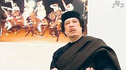 Machterhalt um jeden Preis: In einer Fernsehansprache gab sich der libysche Staatschef Muammar al Gaddafi unbeugsam. „Ich werde mein Land nicht verlassen, und ich werde hier bis zum Tod kämpfen“, sagte er. Foto: Reuters