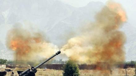 Massive Gegenwehr. Die Gefechte zwischen Taliban und pakistanischer Armee dauerten nach dem Überfall noch lange an.