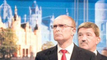 Farbenspiele im Nordosten. Erwin Sellering (SPD), Ministerpräsident von Mecklenburg-Vorpommern, und der Spitzenkandidat der CDU, Lorenz Caffier (rechts).