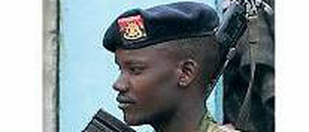 Friedensarmee. Kenianische Soldaten ziehen erstmals in den Kampf.
