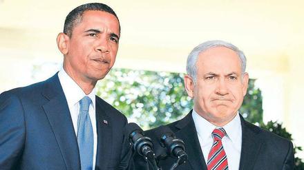 Mit konkreten Forderungen reist Benjamin Netanjahu (rechts) zu Barack Obama nach Washington: Im Streit um das iranische Atomprogramm will der israelische Regierungschef vom US-Präsidenten eine glaubhafte Angriffsdrohung hören. Foto: Ron Sachs/dpa
