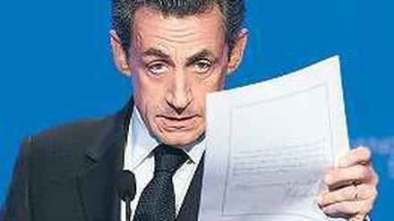 Lesen, jetzt! Sarkozy stellt seinen Brief vor. 