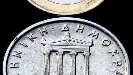 Euro oder Drachme? Darum geht es bei der Parlamentswahl in Griechenland am 17. Juni. Die EU lockt – und droht. 