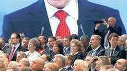 Wieder da: Der neue, alte Präsident Wladimir Putin beim Kongress der Partei "Einiges Russland". 