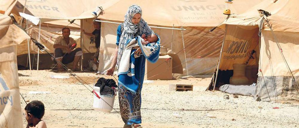 Brütende Hitze, kaum Schatten. Ein UN-Camp für Flüchtlinge aus Syrien im benachbarten Jordanien.