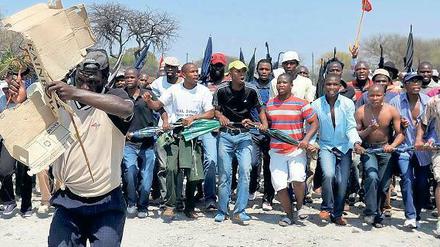 Viele Proteste in den vergangenen zwei Monaten mündeten in Südafrika in Gewalt. Die teilweise astronomischen Lohnforderungen setzten zudem viele Firmen unter Druck. Betroffen sind immer mehr Branchen. 