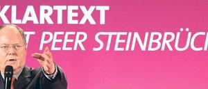 Derzeit reist SPD-Kanzlerkandidat Peer Steinbrück mit seinem Klartext-Slogan durch die Länder und versucht, Boden gutzumachen. 