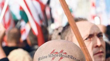 Braunes Bekenntnis. Anhänger der rechtsextremen Partei Jobbik machen auch aus ihrer judenfeindlichen Haltung oft keinen Hehl. Foto: Laszlo Balogh/Reuters