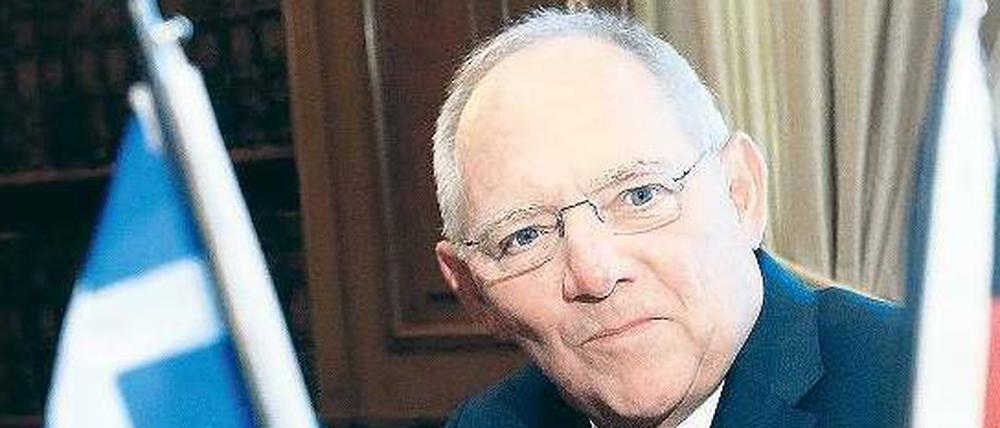 „Heil Schäuble, die Totgeweihten grüßen Dich!“ Finanzminister Wolfgang Schäuble ist in Griechenland der zweitunbeliebteste ausländische Politiker.