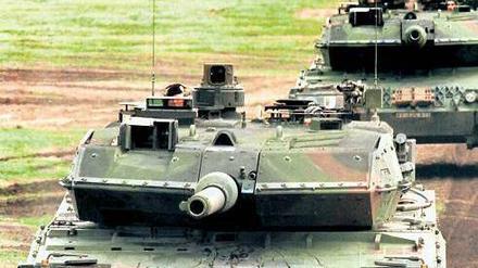 Begehrter Panzer: Der Leopard hätte alle Chancen, zum Exportschlager zu werden. Das findet nicht nur die Opposition nicht gut. Foto: picture alliance-dpa