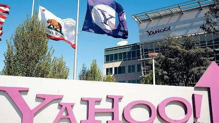 Geheime Anfragen. Allein der Suchmaschinen-Betreiber Yahoo musste 30 000 Kundendaten in einem halben Jahr herausrücken.