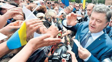 Sattes Polster. In Umfragen sieht Petro Poroschenko eine Woche vor der Präsidentschaftswahl wie der sichere Sieger aus. 