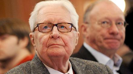 Der frühere SPD-Chef Hans-Jochen Vogel lebt in einem Seniorenstift.