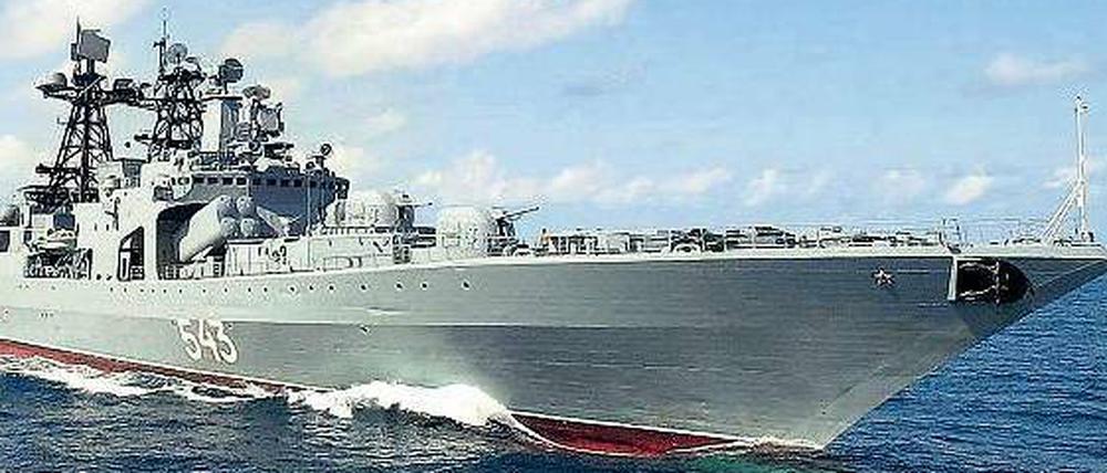 Machtdemonstration. Kurz vor dem G-20-Gipfel verlegt Russland Kriegsschiffe an Australiens Küste. Dieses Archivbild zeigt den Zerstörer „Marschall Schaposchnikow“ während eines Manövers im Indischen Ozean.