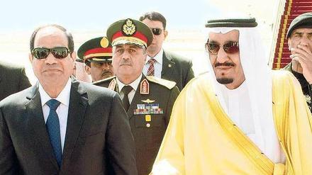 Diplomatie auf dem roten Teppich. Ägyptens Präsident Abdel Fattah al Sissi reiste extra nach Saudi-Arabien, um die Beziehung zu dem alten Verbündeten zu verbessern. 