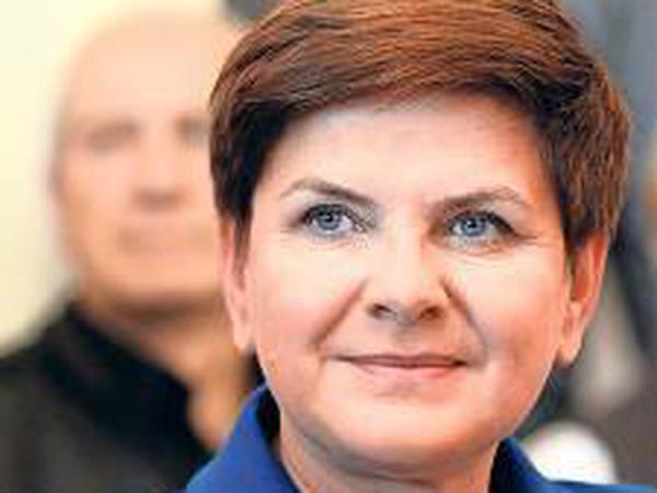Beata Szydlo (52) ist PiS-Abgeordnete und von Jaroslaw Kaczynski vorgeschlagene Kandidatin für das Amt der Ministerpräsidentin.
