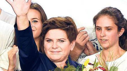 Strahlende Siegerin. Beata Szydlo heißt mit großer Wahrscheinlichkeit die künftige Premierministerin der rechtsnationalen Partei PiS. 