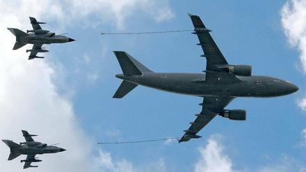 Deutschland will im Rahmen der Militärkooperation im Kampf gegen den IS in Syrien unter anderem auch ein Tankflugzeug zur Verfügung stellen.