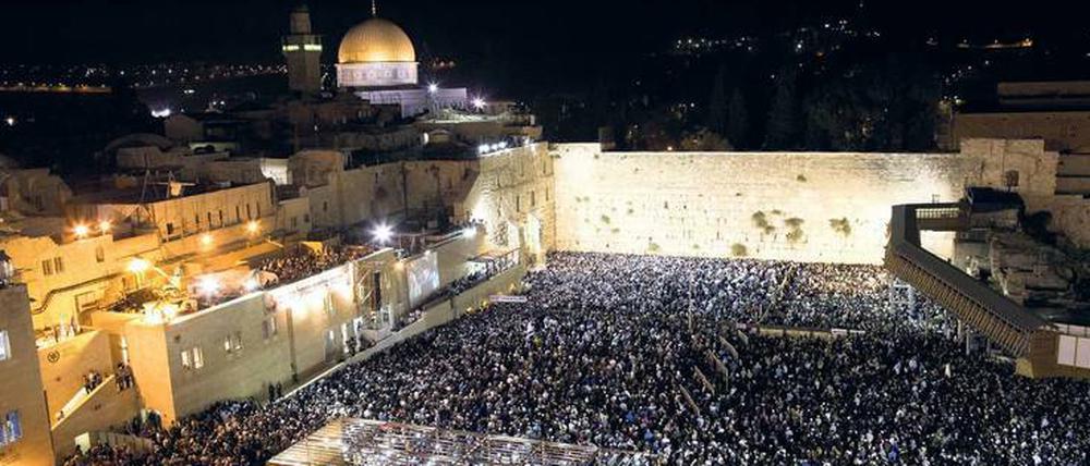 Ein heiliger Ort. Seit Jahrhunderten wird über Jerusalem heftig gestritten. Sollte der US-Präsident Amerikas Botschaft tatsächlich dorthin verlegen, droht neuer Ärger. 