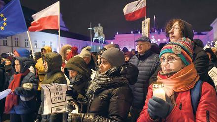Demonstration für eine unabhängige Justiz am Donnerstagabend in Warschau.