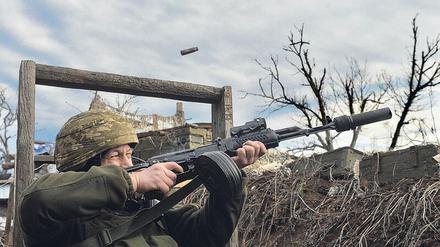 Im Osten kämpft die ukrainische Armee weiter gegen die Separatisten.