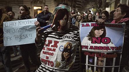 „Die Geschichte spricht dich nicht frei.“ Gegner von Christina Kirchner demonstrieren in Buenos Aires 