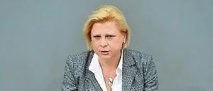 Ceta-Gegnerin Hilde Mattheis (SPD) am Rednerpult im Bundestag.