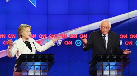 Die Vorwahl-Debatte der demokratischen Kontrahenten Hillary Clinton und Bernie Sanders war stimmungsgeladen. 